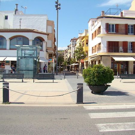 Hostal Platja Cambrils Ngoại thất bức ảnh