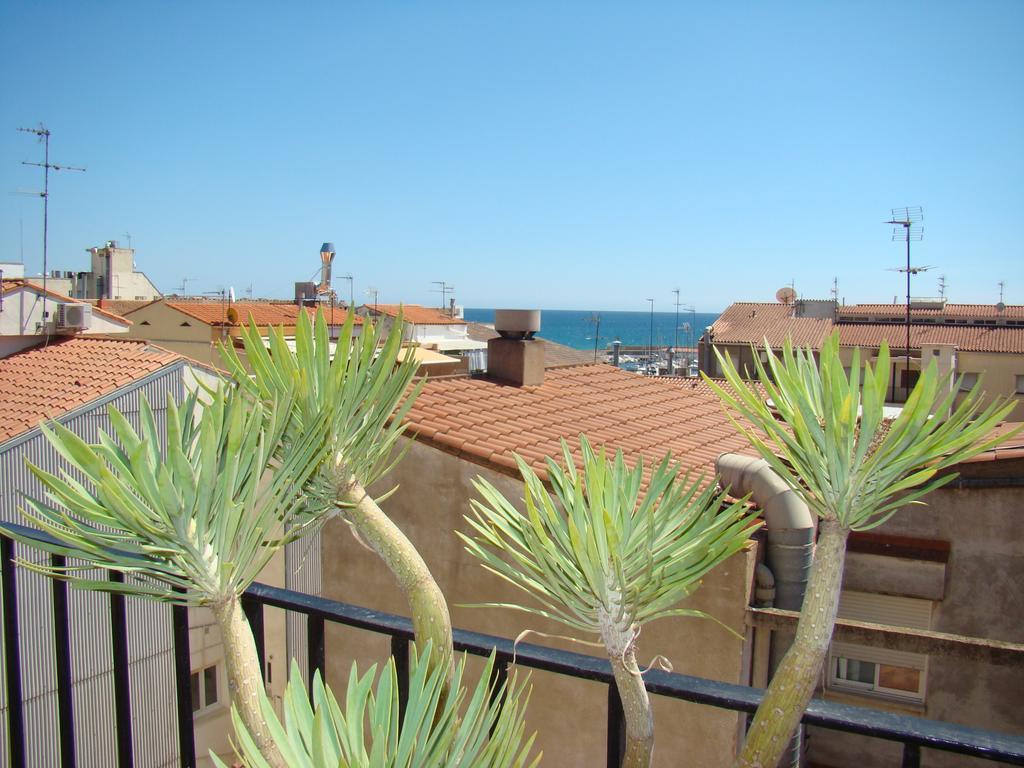 Hostal Platja Cambrils Ngoại thất bức ảnh