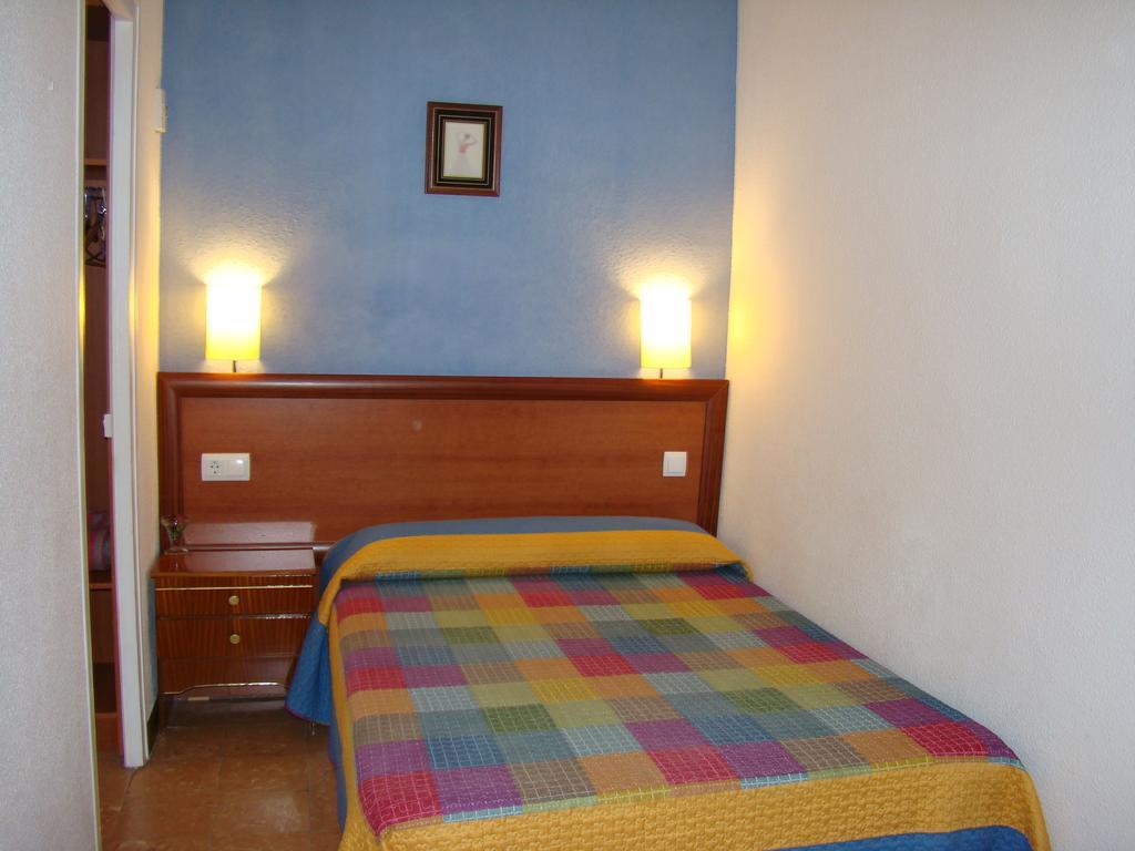 Hostal Platja Cambrils Phòng bức ảnh