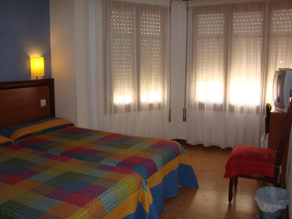 Hostal Platja Cambrils Phòng bức ảnh