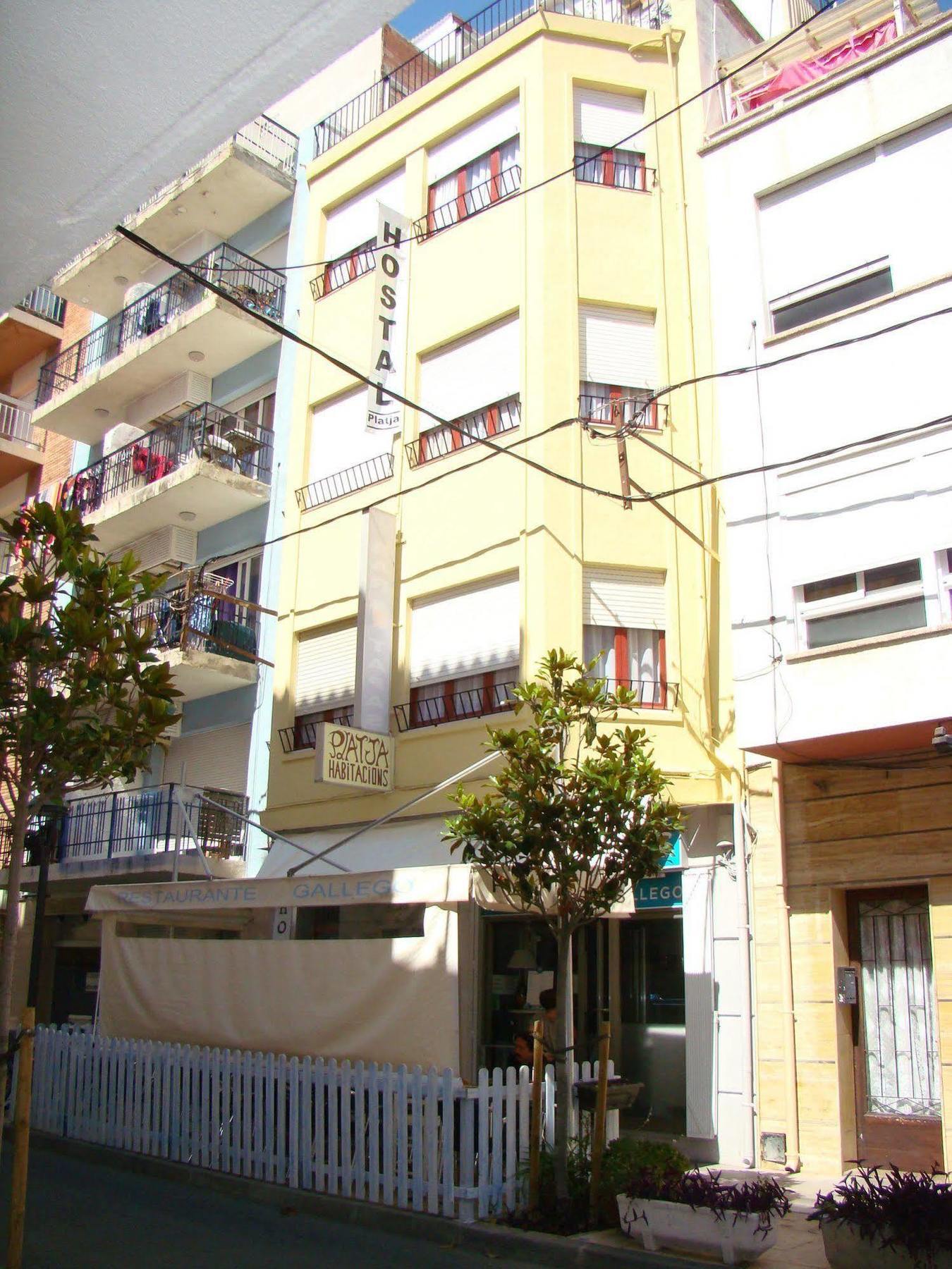 Hostal Platja Cambrils Ngoại thất bức ảnh