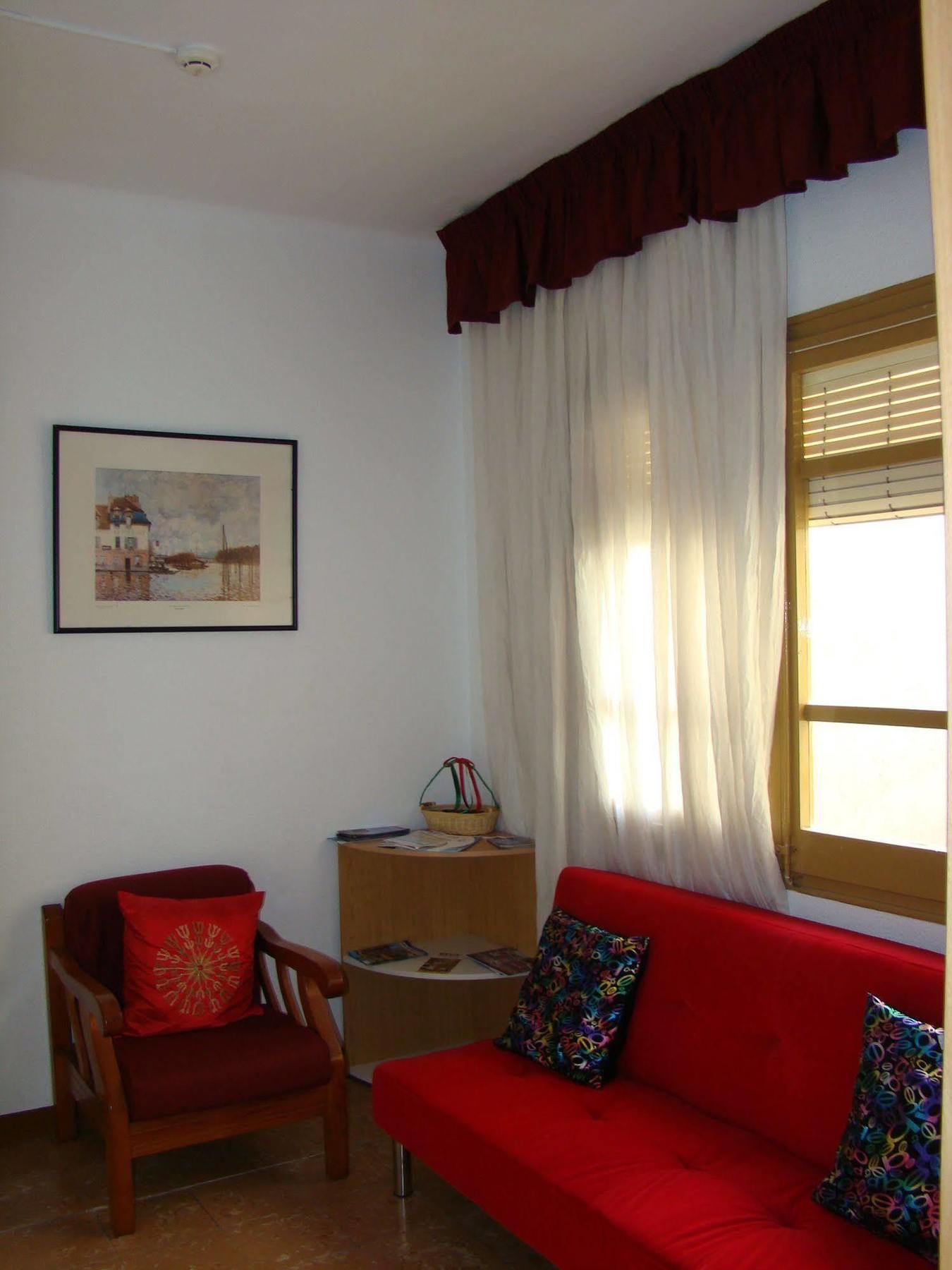 Hostal Platja Cambrils Ngoại thất bức ảnh